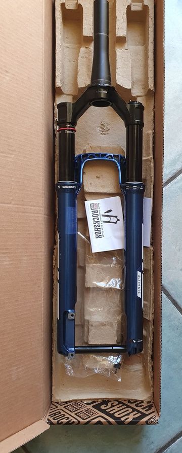 Used 2025 SID SL Ultimate 3 P 100mm Fork bike — image 2 of 4