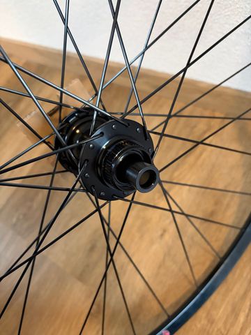 Used Tune KillHill ClimbHill Laufradsatz bike — image 7 of 9