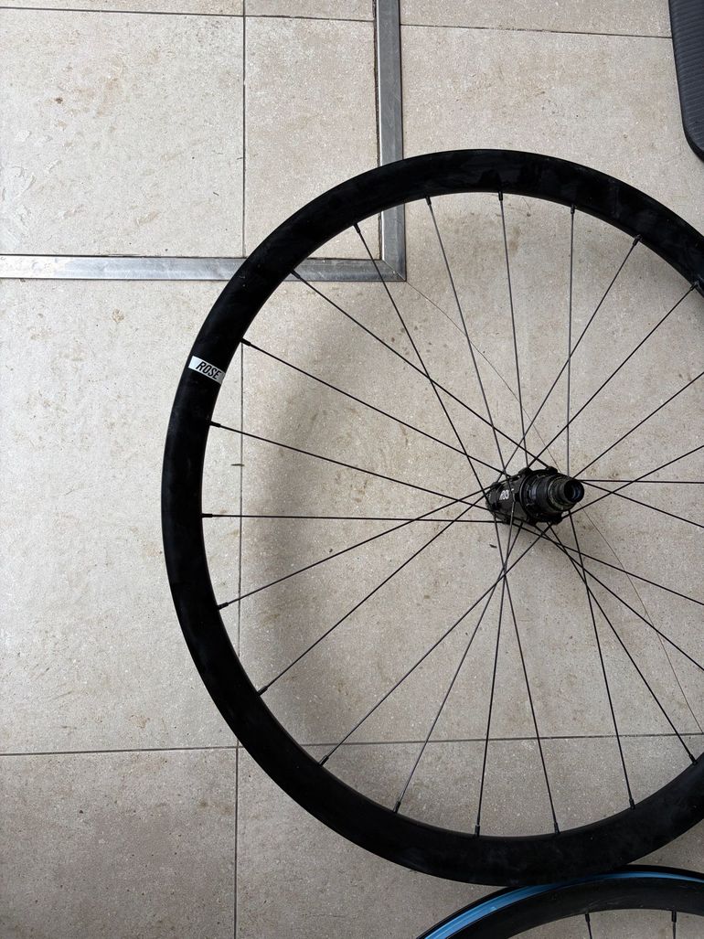 Used 2024 Tubeless Disco Wheels bike — image 4 of 5