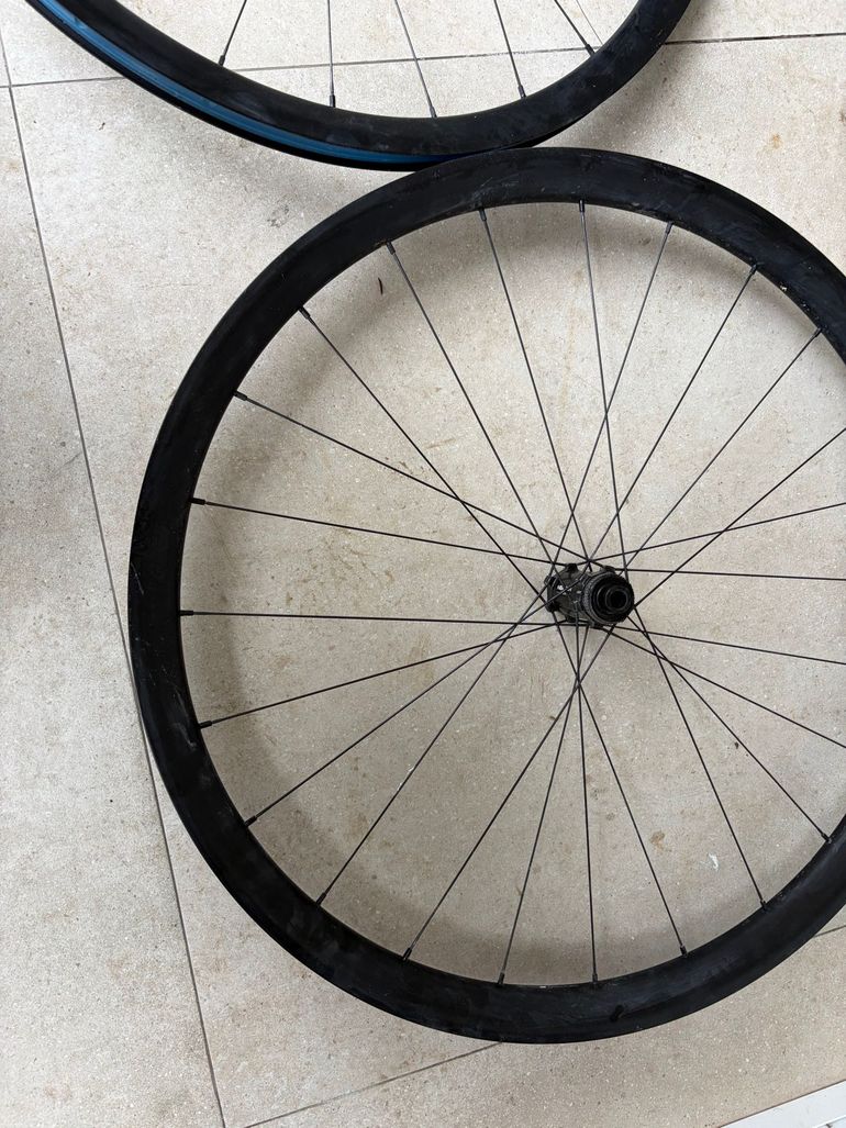 Used 2024 Tubeless Disco Wheels bike — image 5 of 5