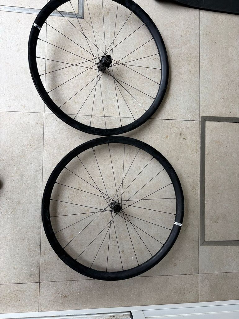 Used 2024 Tubeless Disco Wheels bike — image 1 of 5