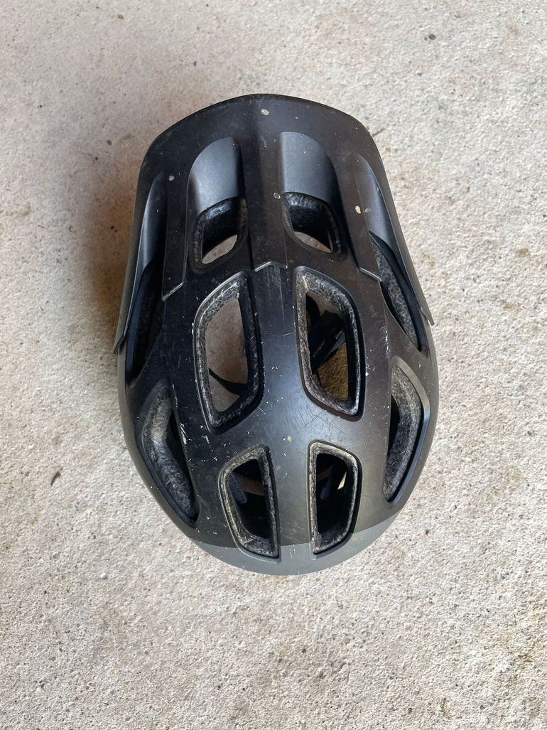 Used 2022 casque intégral bike — image 5 of 5