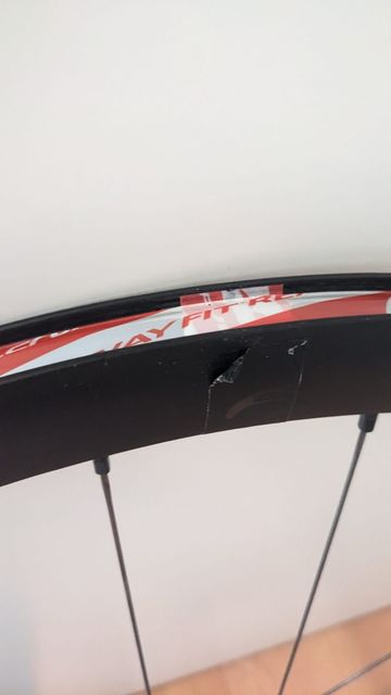 Used Fulcrum Racing 400 DB Wheelset 2024 bike — image 13 of 13