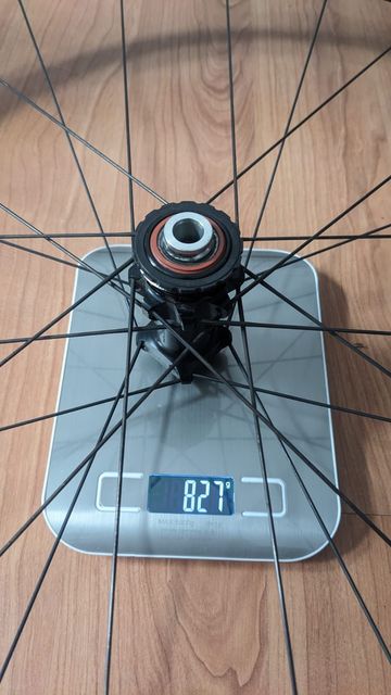 Used Fulcrum Racing 400 DB Wheelset 2024 bike — image 10 of 13