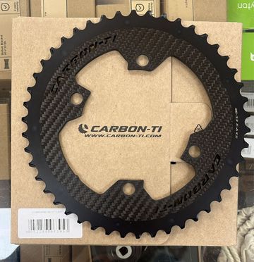 Brugt Carbon-Ti Plato Redondo AXS 4 x 107BCD 46 Dientes 2X Drivetrain & Pedals
