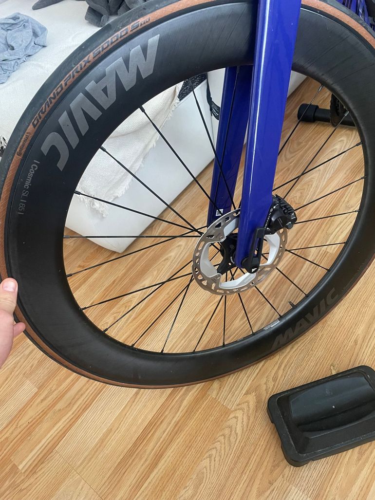 Cosmic Ultimate Ust 50mm Mavic Ultimate Carbon Wheels モデル