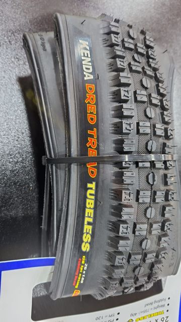 Tweedehands Kenda Dred Tread 26x1.80 TLR Preto 2026 bike — afbeelding 3 van 6