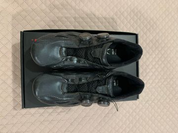 Used 2024 CX302 Road Cycling Shoes bike — image 4 of 5