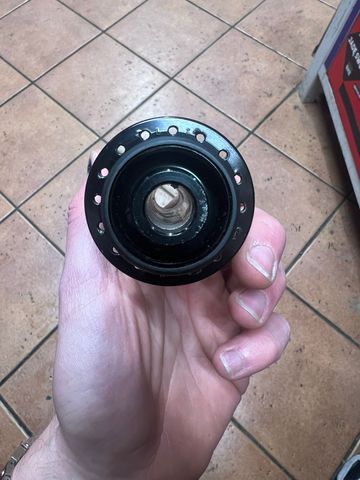 Merida Black hub from bike bike d'occasion — image 2 sur 3