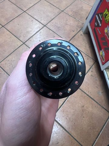 Merida Black hub from bike bike d'occasion — image 3 sur 3