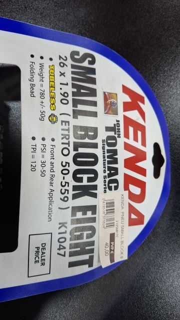 Used Kenda Small Block Eight 26x1.90 TLR 2026 bike — image 2 of 7