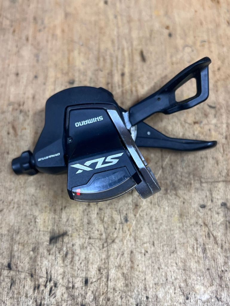 Used Shimano SL-M7000-11 Right Shifter bike — image 2 of 3
