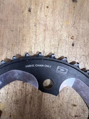 Used Shimano FC-M785 Chainrings set bike — image 2 of 3