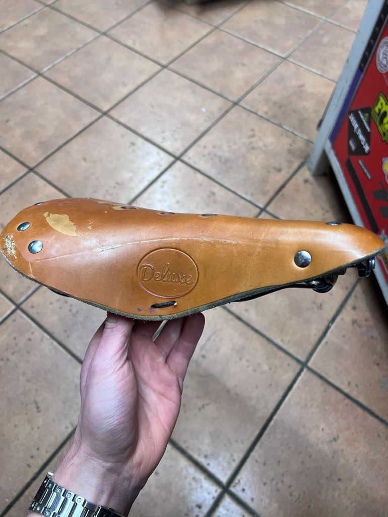 Used Deluxe Leather Saddle bike — image 3 of 3