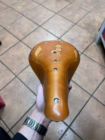Used Deluxe Leather Saddle bike — image 2 of 3