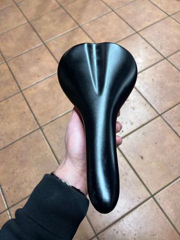 Fabric Scoop Saddle bike usato — immagine 2 di 3