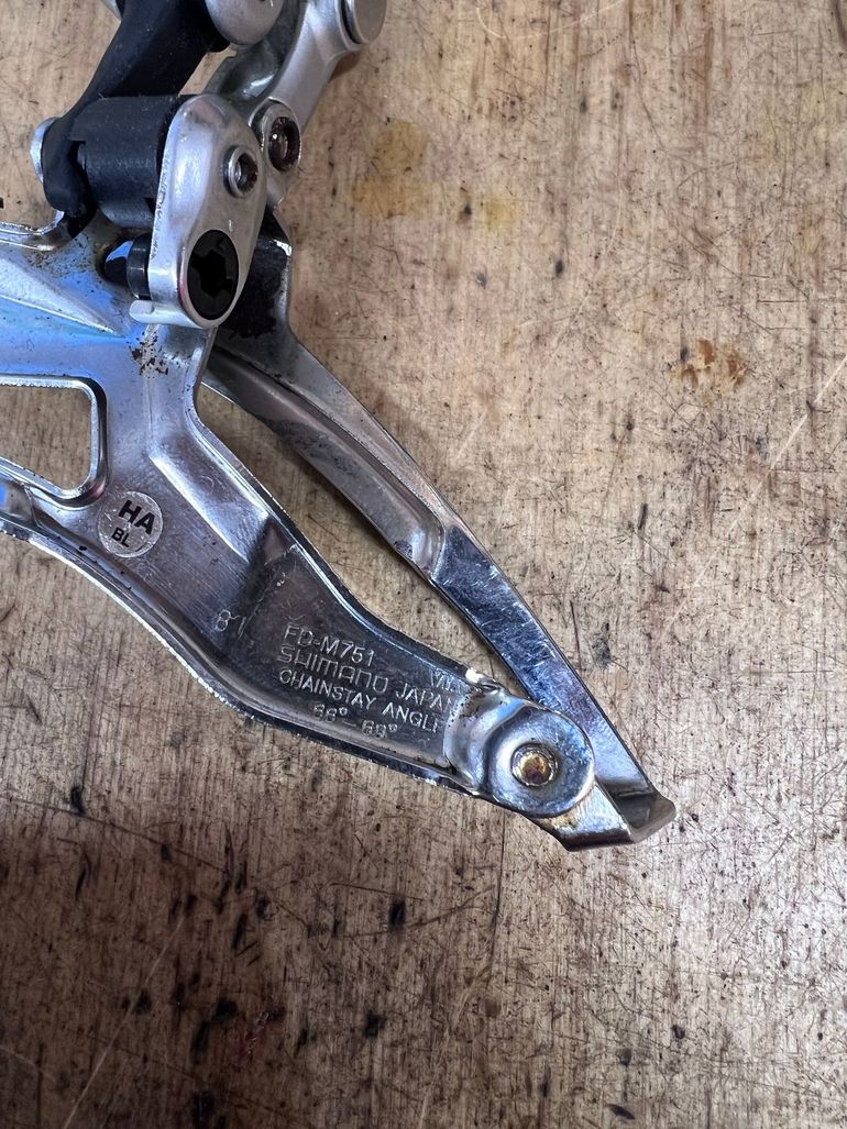Used Shimano Deore XT FD-M751 Front Derailleur bike — image 2 of 3