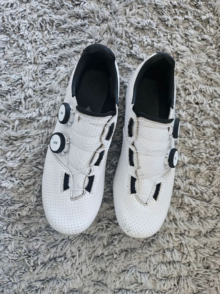 Used 2024 C12 Rennradschuhe 39 bike — image 1 of 4