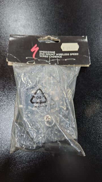 Used Specialized SpeedZone 2nd Mount Wireless Speed Wired Cadence 2026 Cycling Accessories
