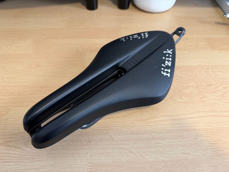 Used Fizik Transiro Aeris Long Distance Saddle R1 bike — image 2 of 3