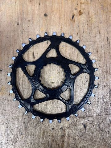 Absoluteblack 32T Chainring Drivetrain & Pedals d'occasion