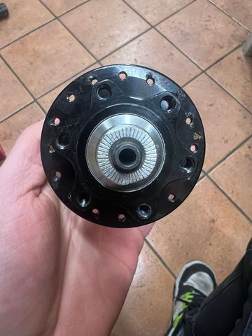Gebrauchtes NoName Black hub 100/9 mm 6 bolts bike — Bild 2 von 2