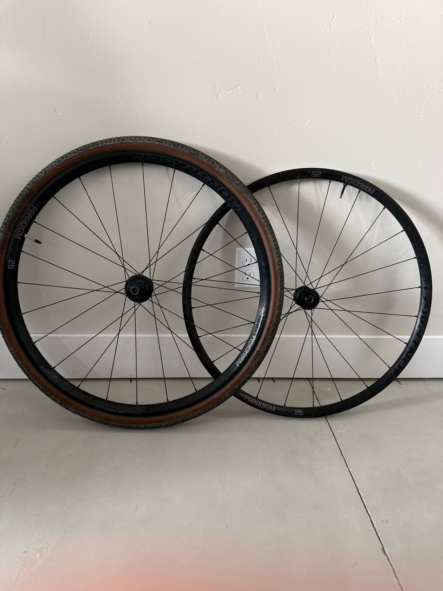 2025 Paradigm Comp 25 TLR Disc Road Wheel