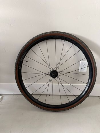 Used 2025 Paradigm Comp 25 TLR Disc Road Wheel bike — image 2 of 3