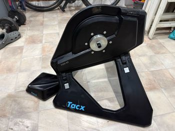 Used 2023 Rodillo inteligente bike — image 2 of 4