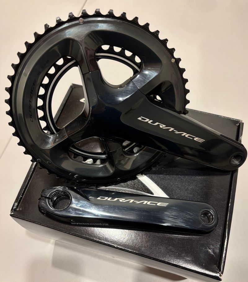 Käytetty Shimano Dura-Ace FC-R9100 50/34 11s 175 mm Drivetrain & Pedals