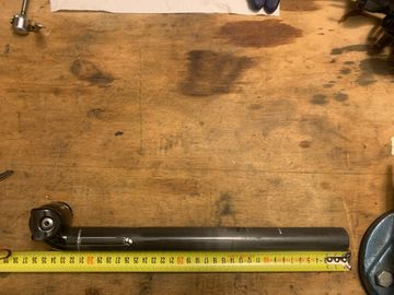 Used Bontrager Carbon Seatpost Saddles & Seatposts