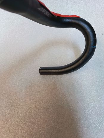 Used Bontrager Race Lite Isozone Handlebar 2025 bike — image 4 of 8