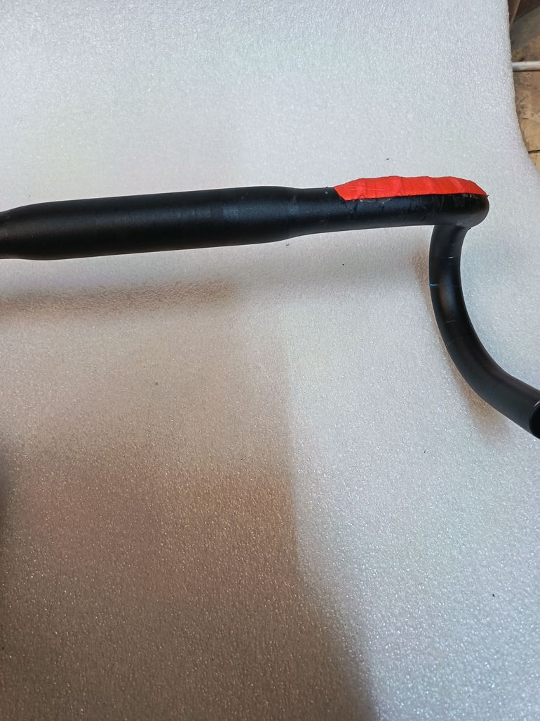 Used Bontrager Race Lite Isozone Handlebar 2025 bike — image 6 of 8