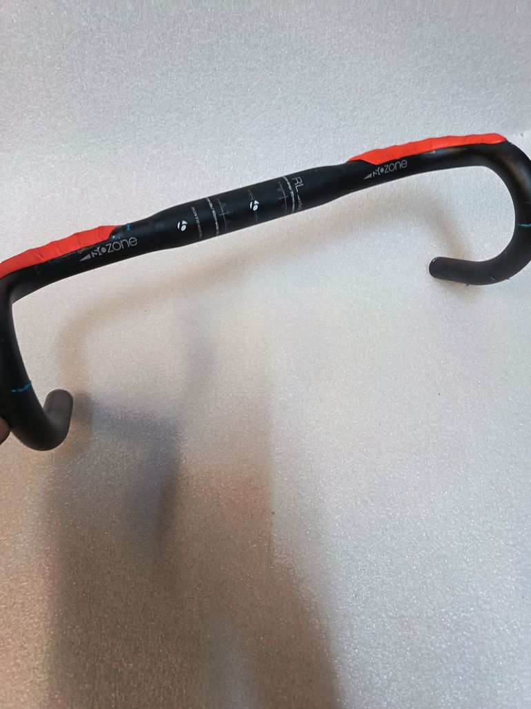 Used Bontrager Race Lite Isozone Handlebar 2025 bike — image 1 of 8