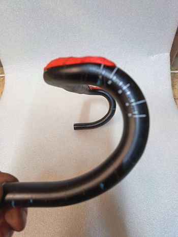 Used Bontrager Race Lite Isozone Handlebar 2025 bike — image 5 of 8