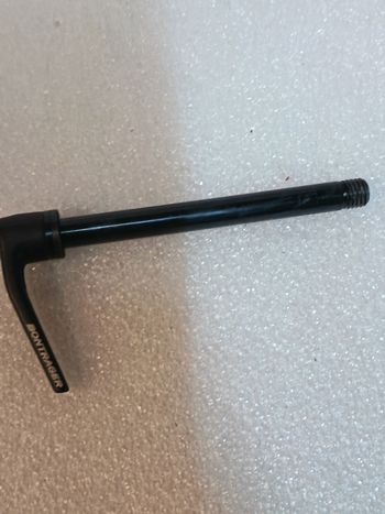 Used Bontrager Traversant 122 Axle 2025 bike — image 1 of 3