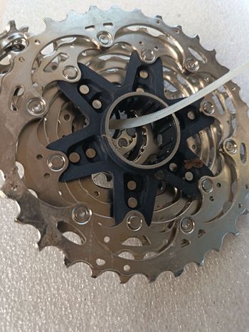 Used Shimano 105 R7000 12 vitesses 2025 bike — image 2 of 2