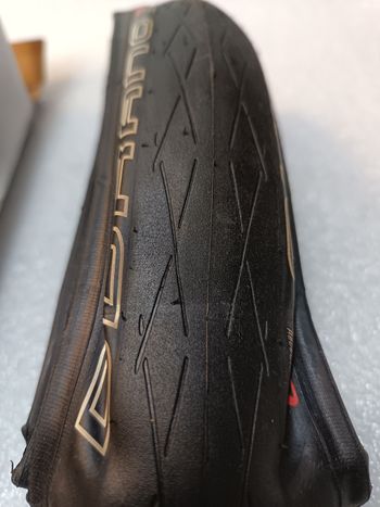Used Schwalbe Durano 26x1.10 2025 bike — image 5 of 5