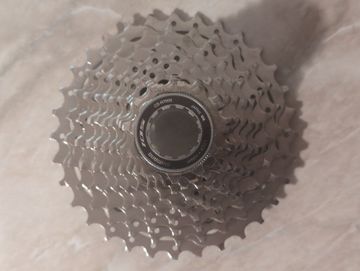 Gebrauchtes Shimano 105 Cassette - CS-R7000 Drivetrain & Pedals