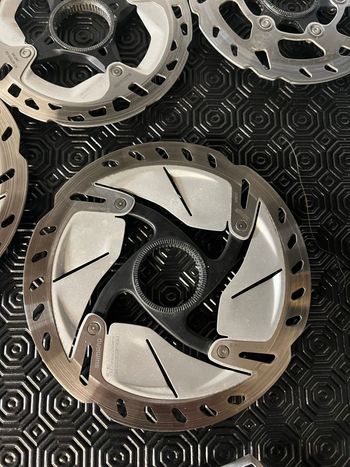 Used Shimano Disc bike — image 2 of 9