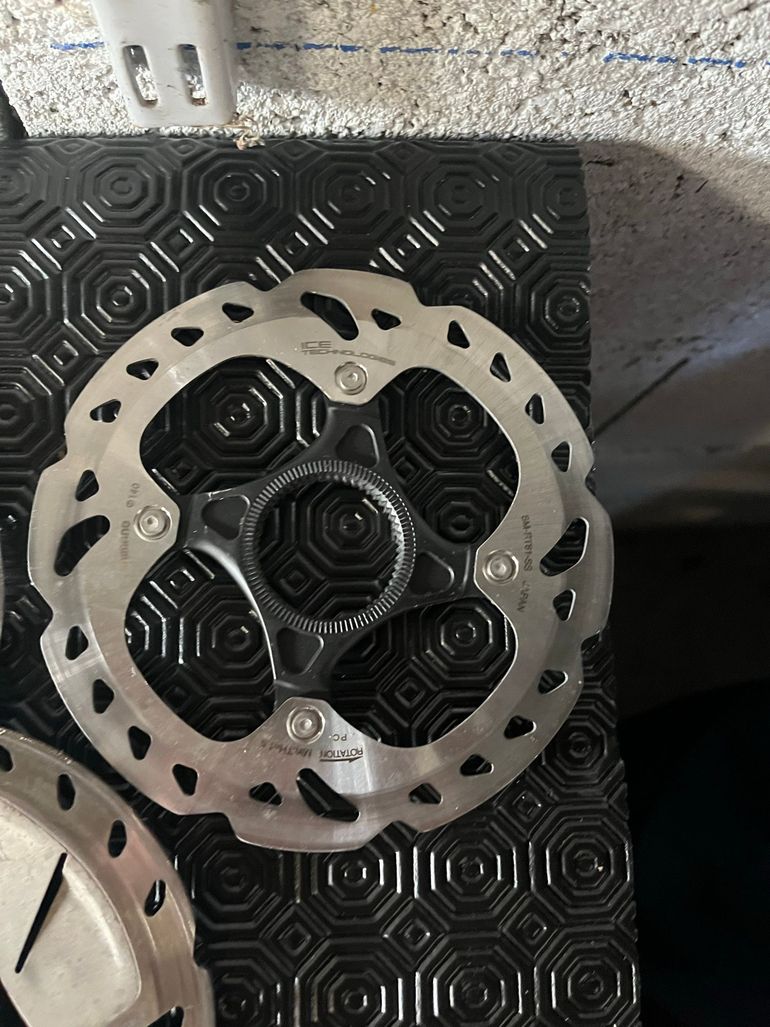 Used Shimano Disc bike — image 8 of 9