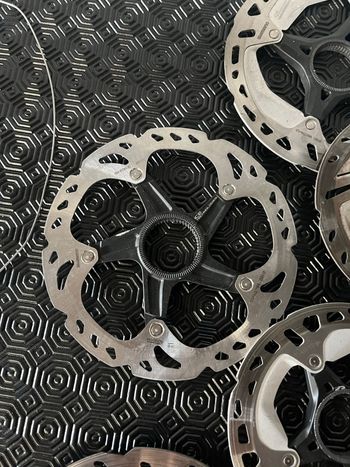 Used Shimano Disc bike — image 6 of 9