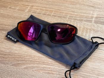 Uvex, Sportstyle 806
