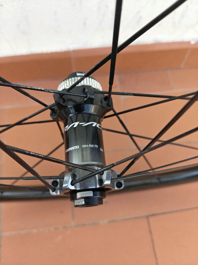 Shimano Dura-Ace Carbon Wheelset 2024 bike d'occasion — image 5 sur 13