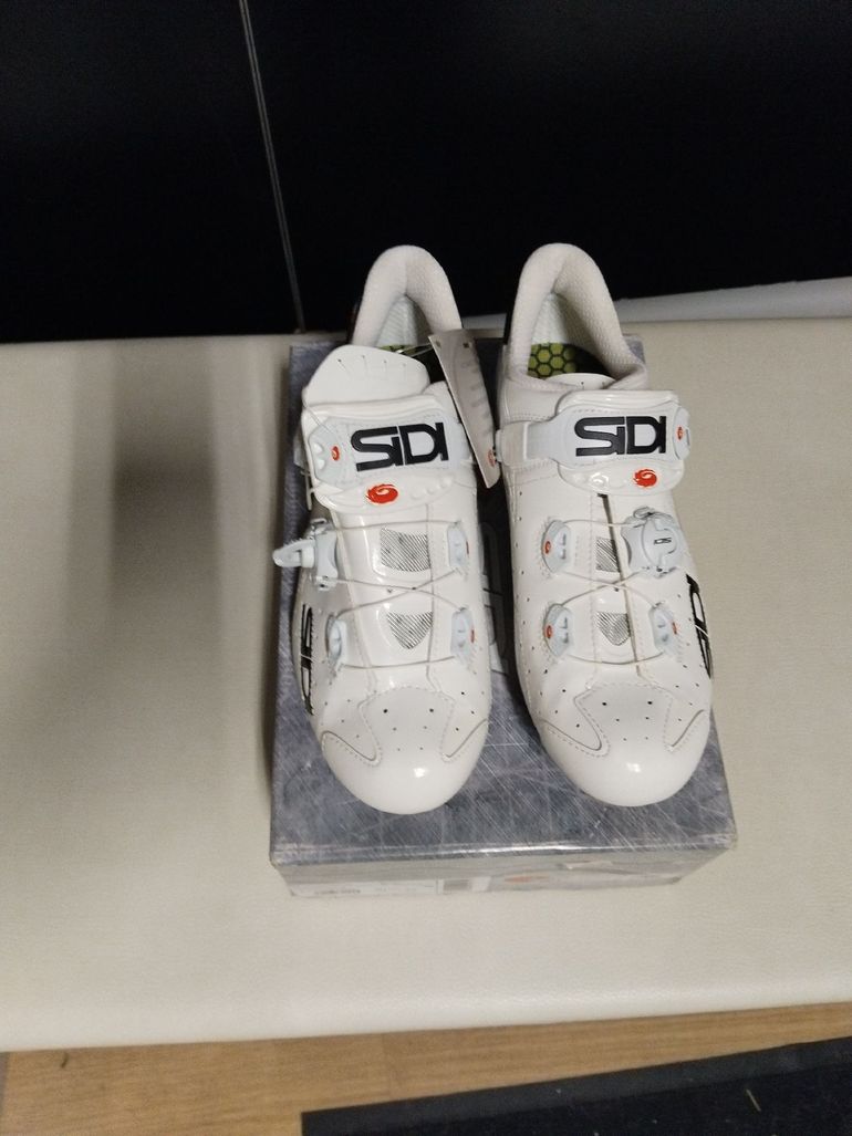 Used 2023 scarpe bike — image 1 of 4