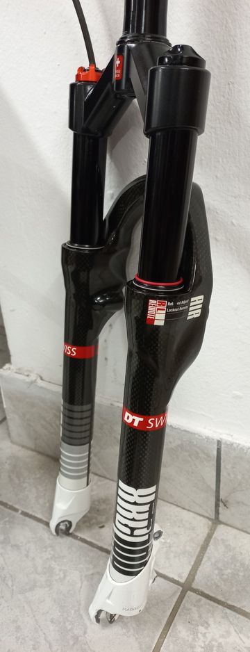 Used Dt Swiss XRC100 bike — image 6 of 9