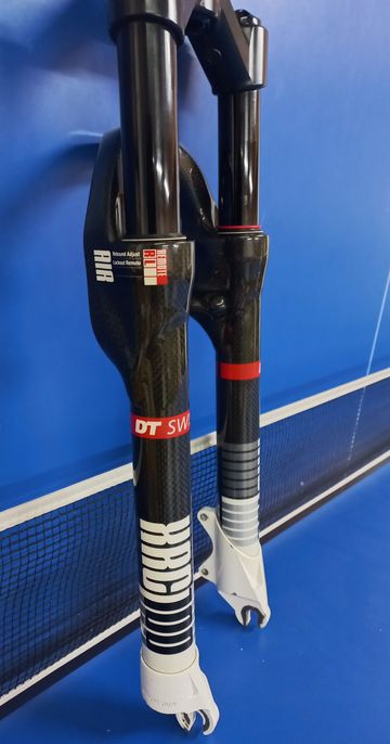Used Dt Swiss XRC100 bike — image 9 of 9