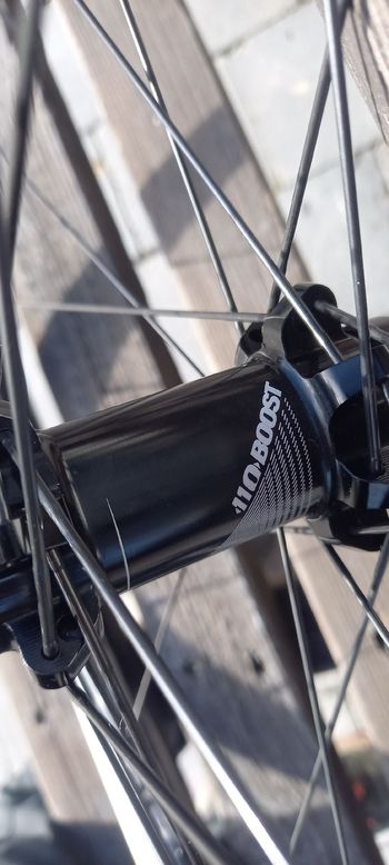 Used 2025 AM eCarbone bike — image 4 of 14