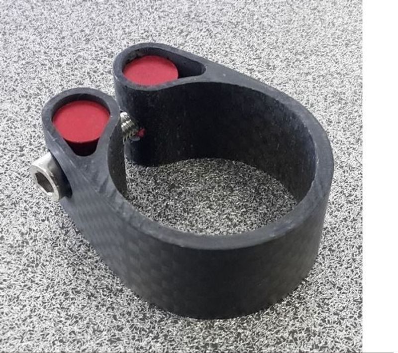 Used Aerotec Seatpost Clamp Carbon 34.9 Saddles & Seatposts