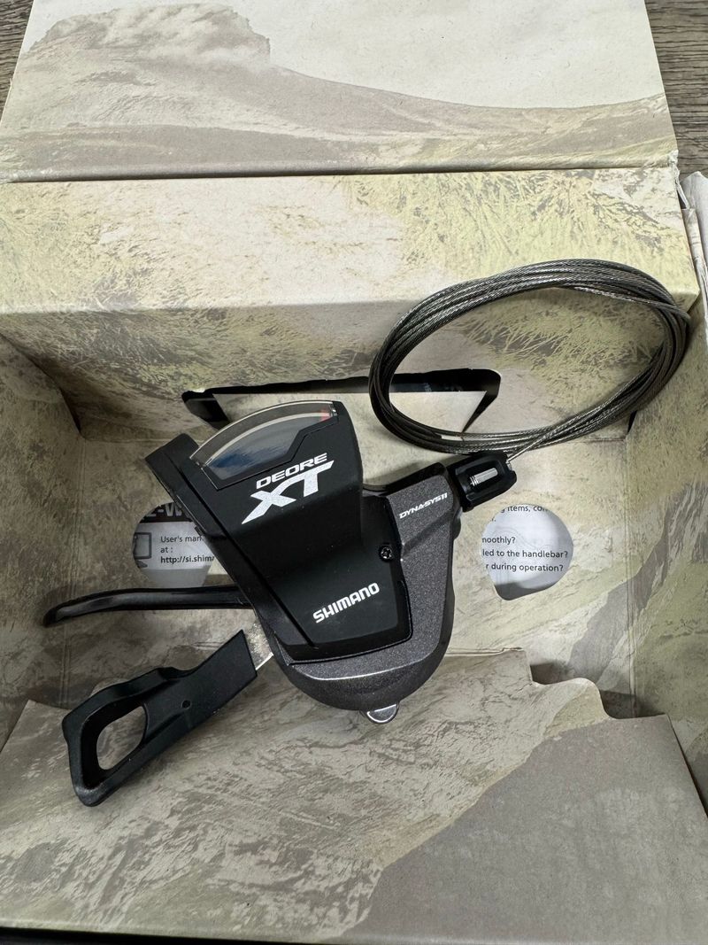Shimano Deore XT SL-M8000 11v Drivetrain & Pedals d'occasion